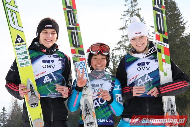 095 Ulrike Graessler, Sara Takanashi, Melanie Faisst